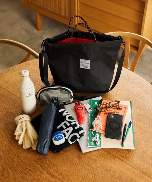 KiU（キウ）の「KiU×FREAK'S STORE/キウ×フリークスストア 別注 2WAY 600D TOTE BAG 600D トートバッグ 撥水（トートバッグ・レディース・レオパード/ベージュ/ブラック・ONE SIZE）」の13枚目の写真