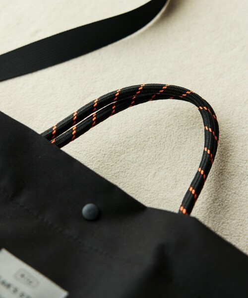 KiU（キウ）の「KiU×FREAK'S STORE/キウ×フリークスストア 別注 2WAY 600D TOTE BAG 600D トートバッグ 撥水（トートバッグ・レディース・レオパード/ベージュ/ブラック・ONE SIZE）」の21枚目の写真