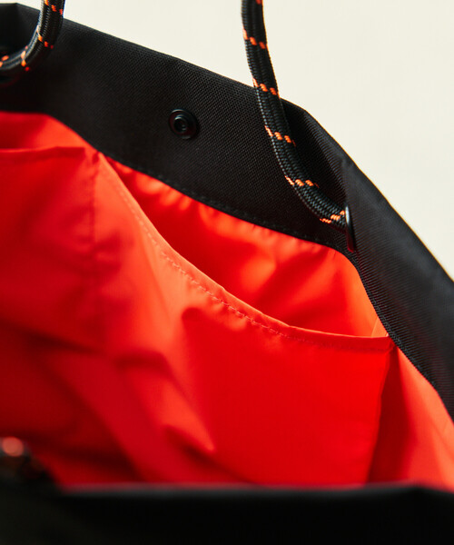 KiU(キウ)の「KiU×FREAK'S STORE/キウ×フリークスストア 別注 2WAY 600D TOTE BAG 600D トートバッグ 撥水(トートバッグ・レディース・レオパード/ベージュ/ブラック・ONE SIZE)」の20枚目の写真