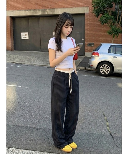 Mela(メラ)の「STRIPE TROUSERS(スラックス・レディース・グレー/ネイビー・L/M/S)」の1枚目の写真