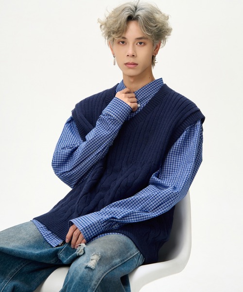 B'day（ビーデイ）の「【 B'day / ビーデー 】マイクロチェック ボタンダウンカラーシャツ（シャツ/ブラウス・メンズ・ブルー・X-LARGE/LARGE/MEDIUM/XX-LARGE）」の2枚目の写真