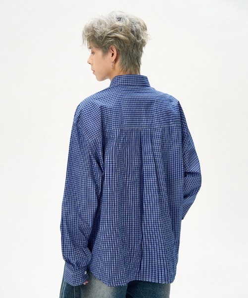 B'day（ビーデイ）の「【 B'day / ビーデー 】マイクロチェック ボタンダウンカラーシャツ（シャツ/ブラウス・メンズ・ブルー・X-LARGE/LARGE/MEDIUM/XX-LARGE）」の3枚目の写真