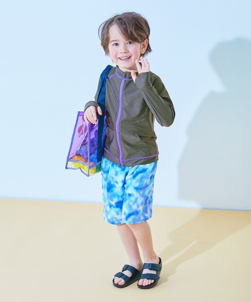 devirock（デビロック）の「UVカット 無地＆柄 長袖ジップラッシュガード（ラッシュガード・キッズ・ピンク/パープル系1/スミクロ/イエロー系1/ブルーグレー/サックスブルー/オフホワイト/バイオレット・160cm/150cm/140cm/130cm/120cm/110cm/100cm）」の21枚目の写真