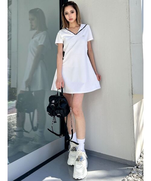 GYDA（ジェイダ）の「GD SIDE OPENパーカーワンピース（ワンピース・レディース・ブラック/オフホワイト・FREE）」の7枚目の写真