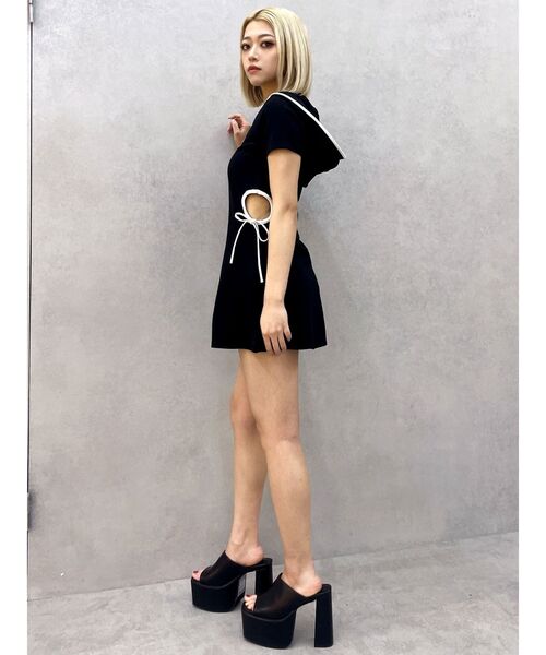 GYDA（ジェイダ）の「GD SIDE OPENパーカーワンピース（ワンピース・レディース・ブラック/オフホワイト・FREE）」の14枚目の写真