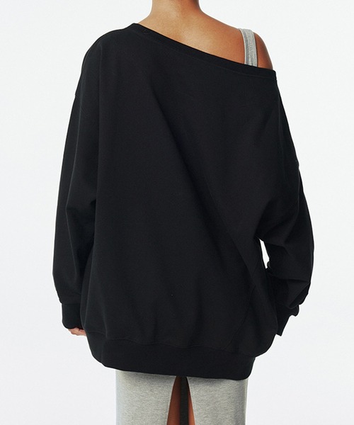 SUWDEE(スーディー)の「one shoulder oversize sweat pullover(スウェット・レディース・ブラック/グレー/ホワイト・FREE)」の6枚目の写真