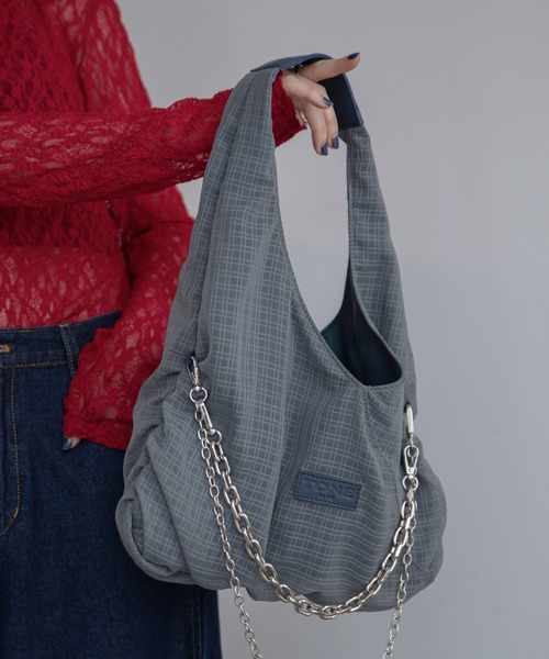 VACANCY(ヴァカンシー)の「チェックシアーリバーシブル2wayバッグ(トートバッグ・レディース・レッド/グレー/ブラック・FREE)」の21枚目の写真