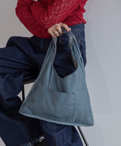 VACANCY(ヴァカンシー)の「チェックシアーリバーシブル2wayバッグ(トートバッグ・レディース・レッド/グレー/ブラック・FREE)」の12枚目の写真