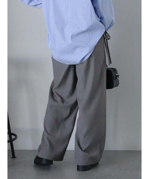 ehka sopo(エヘカソポ)の「リボンタックパンツ(その他パンツ・レディース・ブラック/ベージュ/グレー・F)」の5枚目の写真