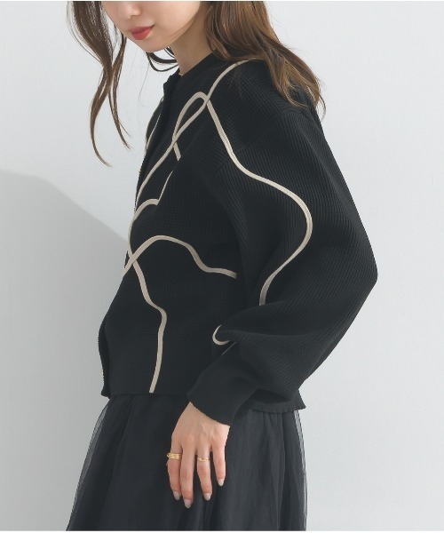OandI（オーアンドアイ）の「ウェ－ブラインスポンディッシュニットカーディガン（カーディガン/ボレロ・レディース・ブラック・FREE）」の16枚目の写真