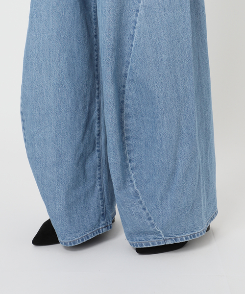 U by SPICK&SPAN(ユーバイスピックアンドスパン)の「フローストルーズバレルレッグデニム(デニムパンツ・レディース・ピンク/ブルー・38/36)」の9枚目の写真