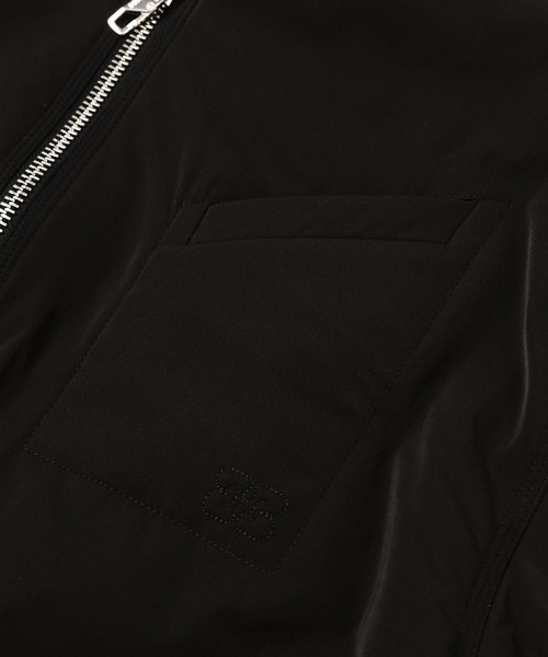 GANNI(ガニー)の「Light Twill Oversized Short Bomber Jacket(ブルゾン・レディース・ブラック・S-M)」の4枚目の写真