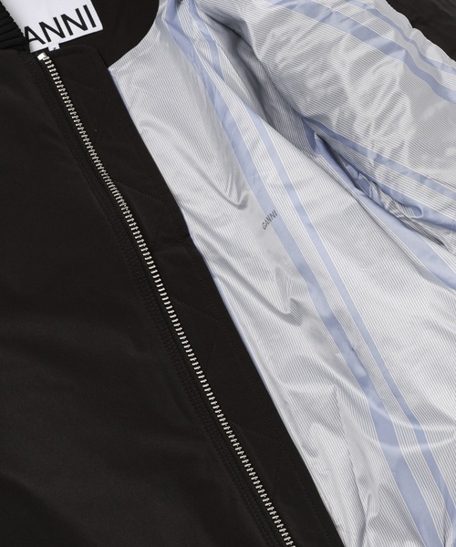 GANNI(ガニー)の「Light Twill Oversized Short Bomber Jacket(ブルゾン・レディース・ブラック・S-M)」の9枚目の写真