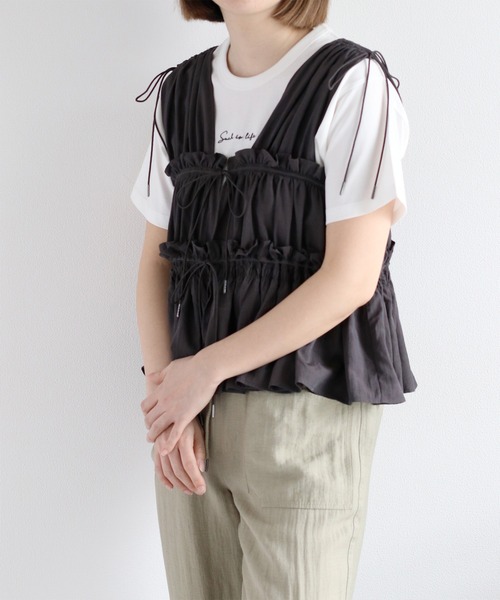 cepo（セポ）の「フリルシャーリングベスト（ベスト・レディース・ブラック/オフホワイト/ベージュ/ブラウン・M）」の20枚目の写真
