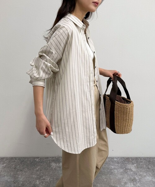 fredy emue（フレディエミュ）の「刺繍入りオーバーシャツ（シャツ/ブラウス・レディース・ベビーピンク/ベージュ系その他/ブルー系その他/サックスブルー・38）」の14枚目の写真