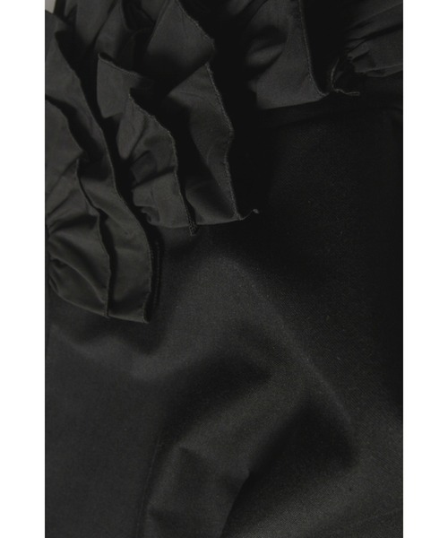 &. NOSTALGIA(アンドドットノスタルジア)の「【ZOZO限定】アシメフリルカットプルオーバー(Tシャツ/カットソー・レディース・オフホワイト/ブラック・M)」の12枚目の写真