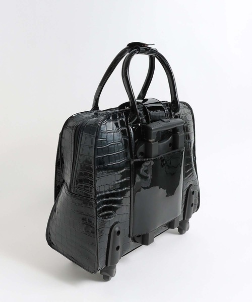 【美品】クーコ クロコ型押し キャリーバッグ レザー エレガント 綺麗 4輪 4輪クロコ型押しエナメルキャリーバッグ | AND ON JIONE STORE