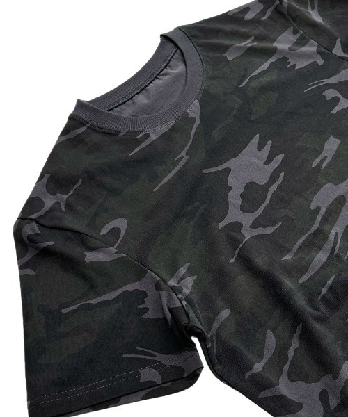 Chikashitsu +（チカシツプラス）の「【Chikashitsu +】camouflage round neck t-shirt / 【チカシツプラス】カモフラージュラウンドネックタイトフィット半袖Tシャツ（Tシャツ/カットソー・メンズ・ブラウン系カモフラージュ/チャコール・ONE SIZE）」の16枚目の写真