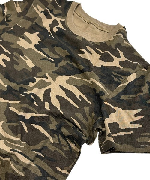 Chikashitsu +（チカシツプラス）の「【Chikashitsu +】camouflage round neck t-shirt / 【チカシツプラス】カモフラージュラウンドネックタイトフィット半袖Tシャツ（Tシャツ/カットソー・メンズ・ブラウン系カモフラージュ/チャコール・ONE SIZE）」の22枚目の写真