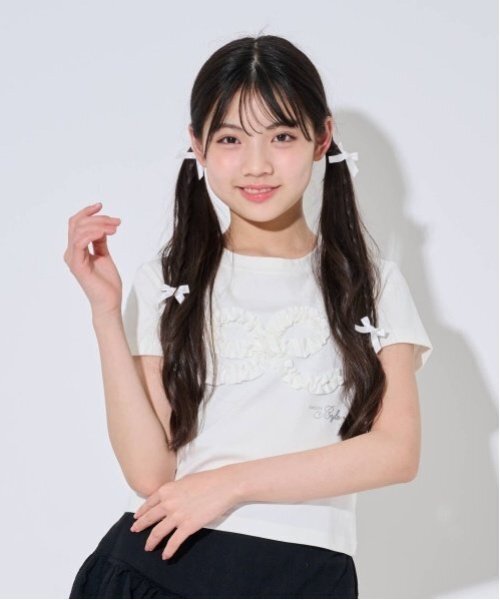 by LOVEiT（バイラビット）の「クシュクシュおリボンTシャツ（Tシャツ/カットソー・キッズ・グレー系/オフホワイト・130cm/150cm/160cm/140cm/120cm）」の2枚目の写真