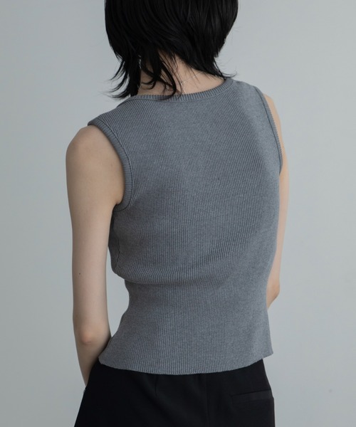 VACANCY（ヴァカンシー）の「メタルリングリブタンクトップ（タンクトップ・レディース・グレー/ベージュ/ブラック・FREE）」の20枚目の写真