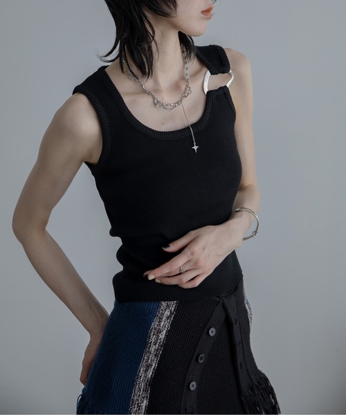 VACANCY（ヴァカンシー）の「メタルリングリブタンクトップ（タンクトップ・レディース・グレー/ベージュ/ブラック・FREE）」の17枚目の写真