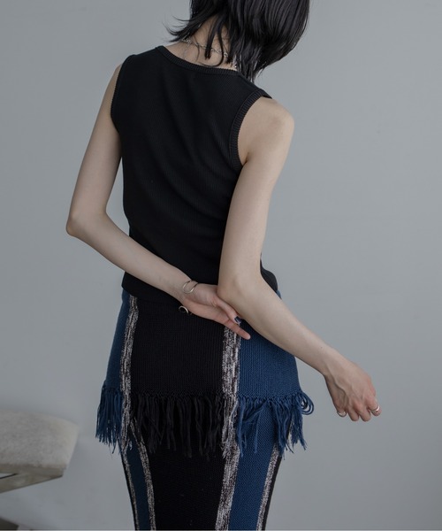 VACANCY（ヴァカンシー）の「メタルリングリブタンクトップ（タンクトップ・レディース・グレー/ベージュ/ブラック・FREE）」の8枚目の写真