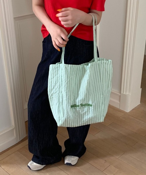 Vipoa(ヴィポア)の「stripe logo nylon tote(トートバッグ・レディース・アイボリー/ブルー/グリーン・FREE)」の19枚目の写真