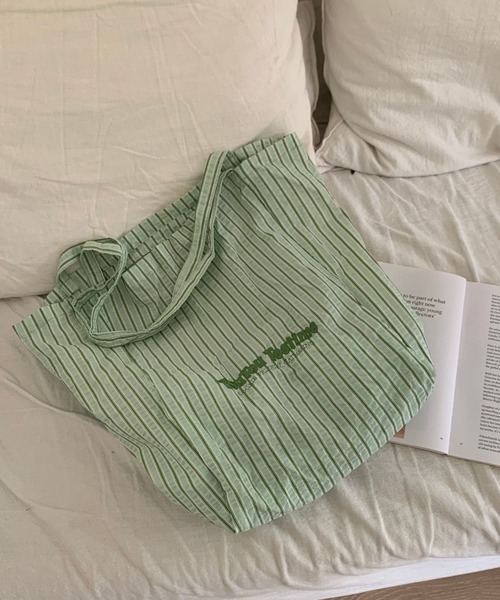 Vipoa(ヴィポア)の「stripe logo nylon tote(トートバッグ・レディース・アイボリー/ブルー/グリーン・FREE)」の21枚目の写真
