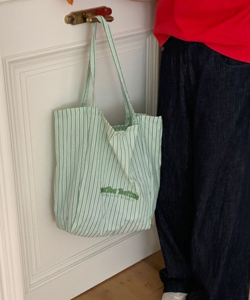 Vipoa(ヴィポア)の「stripe logo nylon tote(トートバッグ・レディース・アイボリー/ブルー/グリーン・FREE)」の20枚目の写真