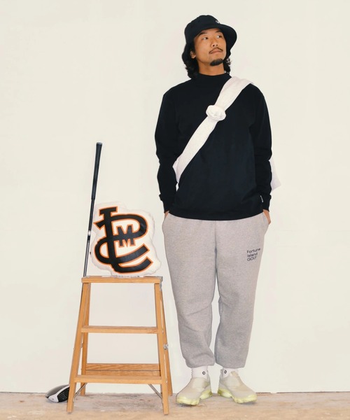 Fortune Island Golf(フォーチューンアイランドゴルフ)の「【Fortune Island Golf/フォーチューンアイランドゴルフ】ORIGINAL LOGO MOCKNECK L/S ゴルフ モックネック ロンT 肩ブランドロゴ刺繍(Tシャツ/カットソー・メンズ・ホワイト/ブラック・MEDIUM/LARGE/X-LARGE)」の5枚目の写真