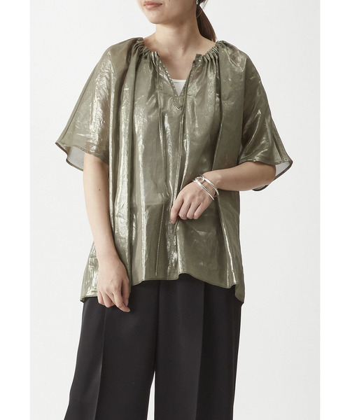 1er Arrondissement（プルミエアロンディスモン）の「コットン箔プリントブラウス（シャツ/ブラウス・レディース・カーキ/ゴールド・FREE）」の2枚目の写真