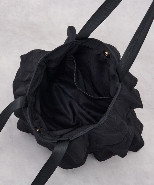 LANVIN en Bleu（ランバンオンブルー）の「フリルティアードトートバッグ（トートバッグ・レディース・ブラック/グレー・FREE）」の14枚目の写真