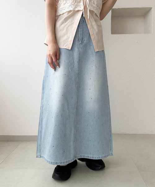 apres jour clair(アプレジュールクレア)の「【apres jour clair】ラインストーンデニムスカート(スカート・レディース・ブルー/サックスブルー・MEDIUM/LARGE)」の2枚目の写真