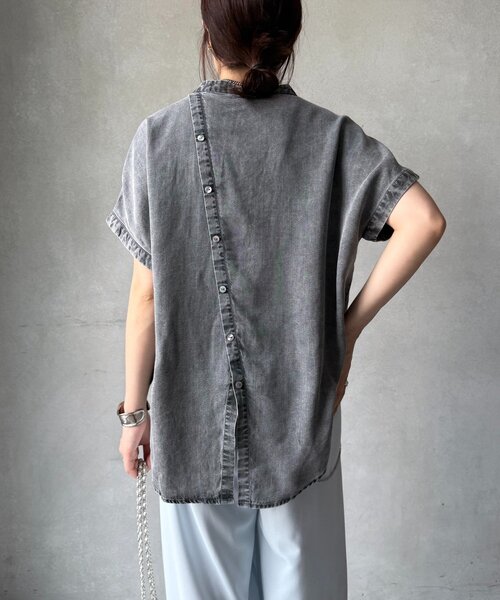 DouDou(ドゥドゥ)の「【WEB限定】バックボタンリヨセルデニム半袖シャツ(シャツ/ブラウス・レディース・インディゴブルー/ブラック・FREE)」の11枚目の写真