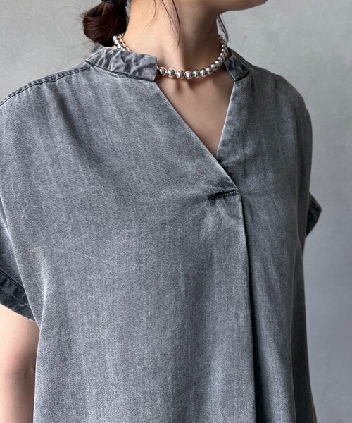 DouDou(ドゥドゥ)の「【WEB限定】バックボタンリヨセルデニム半袖シャツ(シャツ/ブラウス・レディース・インディゴブルー/ブラック・FREE)」の16枚目の写真