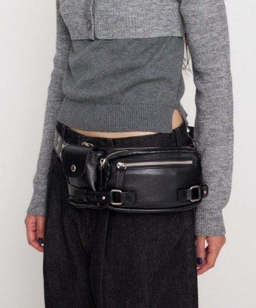 LAGUA GEM（ラグアジェム）の「RING WAIST POUCH ベルト（ボディバッグ/ウエストポーチ・レディース・ブラック/ブラウン・FREE）」の2枚目の写真