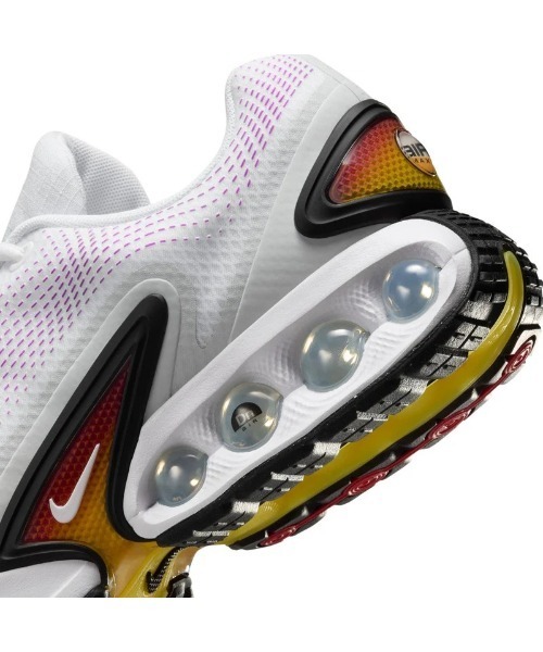 NIKE(ナイキ)の「NIKE Air Max Dn(ナイキ エア マックス DN)(スニーカー・メンズ・ホワイト系/ネイビー系・25.5cm/26cm/26.5cm/27cm/27.5cm/28cm/28.5cm/29cm/29.5cm/30cm)」の12枚目の写真