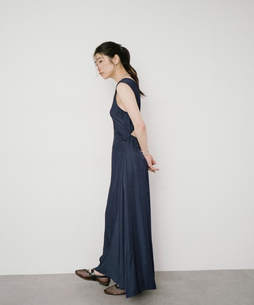 DRWCYS(ドロシーズ)の「オープンバックロングワンピース(ワンピース・レディース・ブルー/ネイビー・FREE)」の4枚目の写真