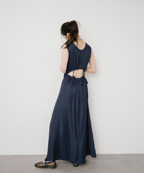 DRWCYS(ドロシーズ)の「オープンバックロングワンピース(ワンピース・レディース・ブルー/ネイビー・FREE)」の6枚目の写真