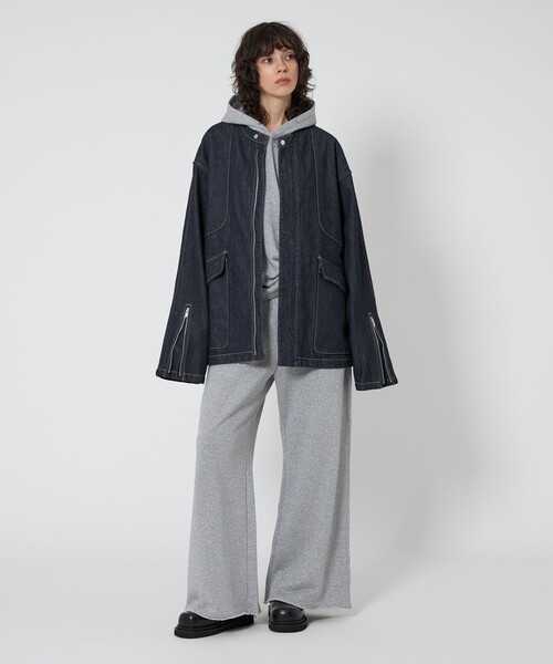 ASTRAET(アストラット)の「<ASTRAET>デニム ノーカラー ジップブルゾン UNISEX(デニムジャケット・レディース・ネイビー・1)」の5枚目の写真