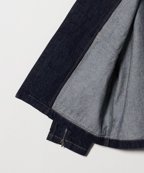ASTRAET(アストラット)の「<ASTRAET>デニム ノーカラー ジップブルゾン UNISEX(デニムジャケット・レディース・ネイビー・1)」の15枚目の写真