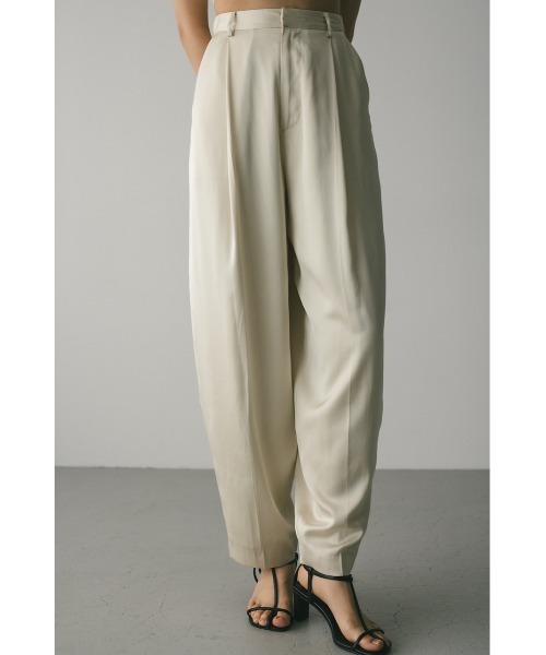 STYLEMIXER（スタイルミキサー）の「サテンタックフォルムパンツ（その他パンツ・レディース・アイボリー/ブラウン・SMALL/MEDIUM）」の7枚目の写真