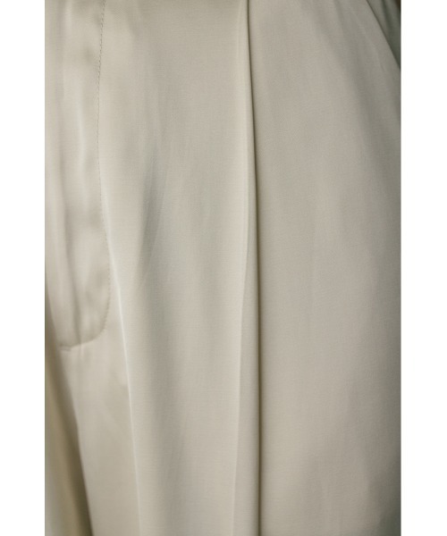 STYLEMIXER（スタイルミキサー）の「サテンタックフォルムパンツ（その他パンツ・レディース・アイボリー/ブラウン・SMALL/MEDIUM）」の14枚目の写真