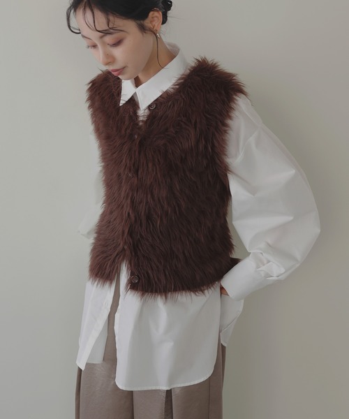 LIAN（リアン）の「フェザーニットベスト（ベスト・レディース・チャコールグレー/アイボリー/ブラウン・FREE）」の14枚目の写真