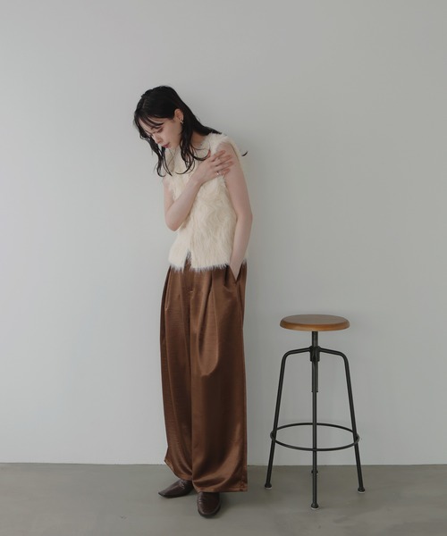 LIAN（リアン）の「フェザーニットベスト（ベスト・レディース・チャコールグレー/アイボリー/ブラウン・FREE）」の7枚目の写真