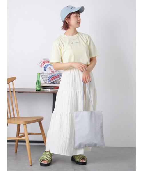ehka sopo(エヘカソポ)の「ロゴ刺繍Tシャツ(Tシャツ/カットソー・レディース・オフホワイト/チャコールグレー/イエロー・F)」の9枚目の写真