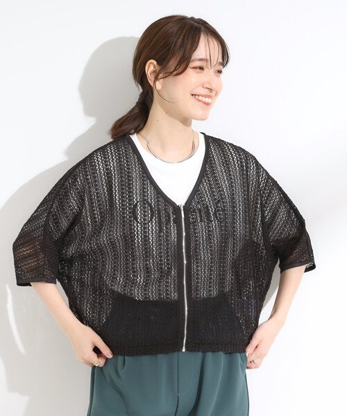 SHOO・LA・RUE(シューラルー)の「【洗える/S-LL】季節の変わり目に 透かし柄が涼やか ジップブルゾン(ブルゾン・レディース・ブラック/アイボリー/ダークブラウン・04/03/02/01)」の8枚目の写真