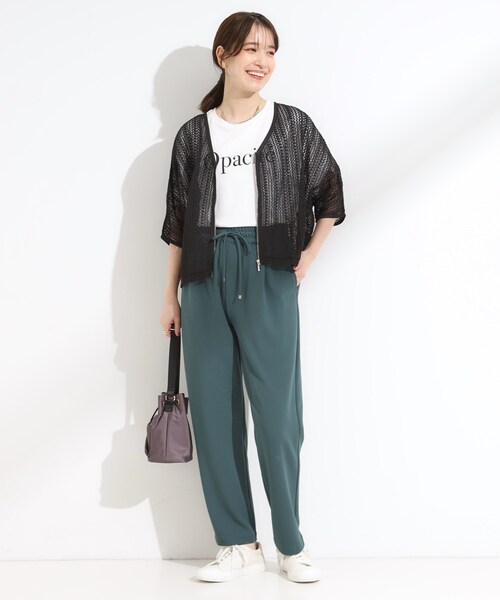 SHOO・LA・RUE(シューラルー)の「【洗える/S-LL】季節の変わり目に 透かし柄が涼やか ジップブルゾン(ブルゾン・レディース・ブラック/アイボリー/ダークブラウン・04/03/02/01)」の10枚目の写真