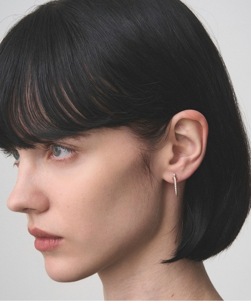 Juha(ユハ)の「PIERCE - TWIST - SILVER(ピアス(片耳用)・メンズ・シルバー・FREE)」の2枚目の写真
